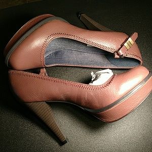 New Calvin Klein Jeans Pumps
